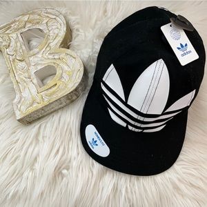 🆕NWT Adidas hat